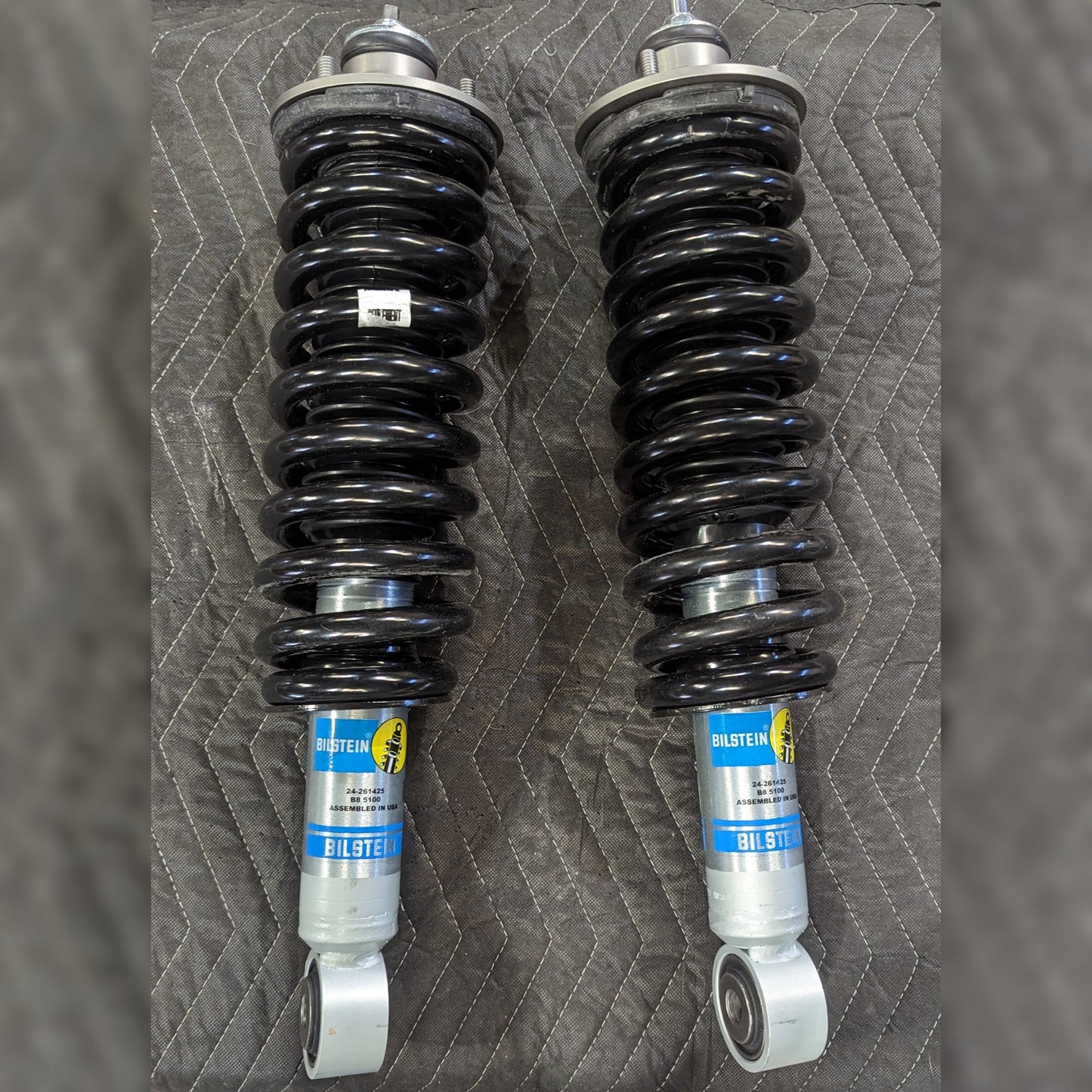 Assembled Bilstein 5100 Tundra struts - Titan swap length
