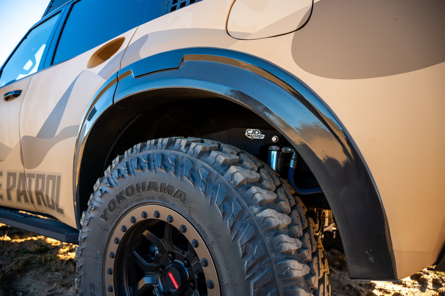 Armada Fiberglass Fenders ( REAR )